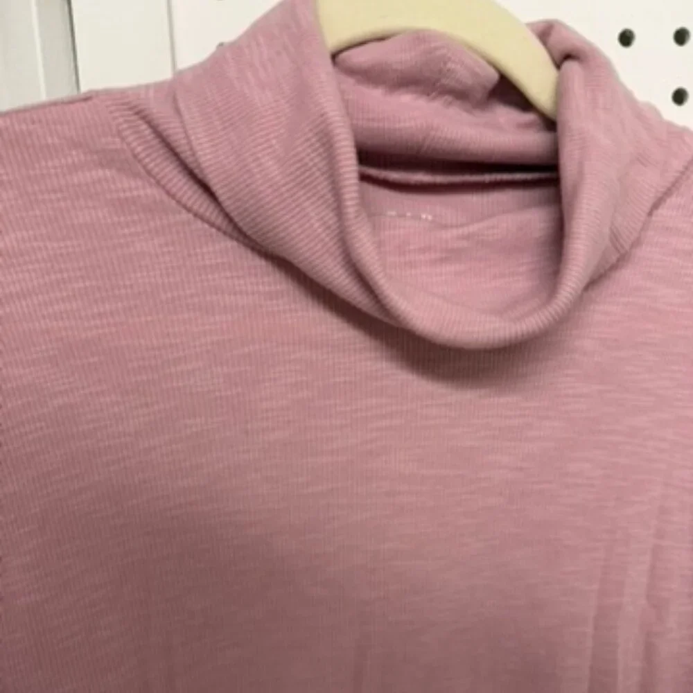 Gap Essentials Turtle Neck Ribbed Long Sleeve T-shirt Womens XL Mauve Pink - Picture 5 of 7